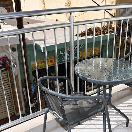 אלונדה Aristea Hotel מראה חיצוני תמונה