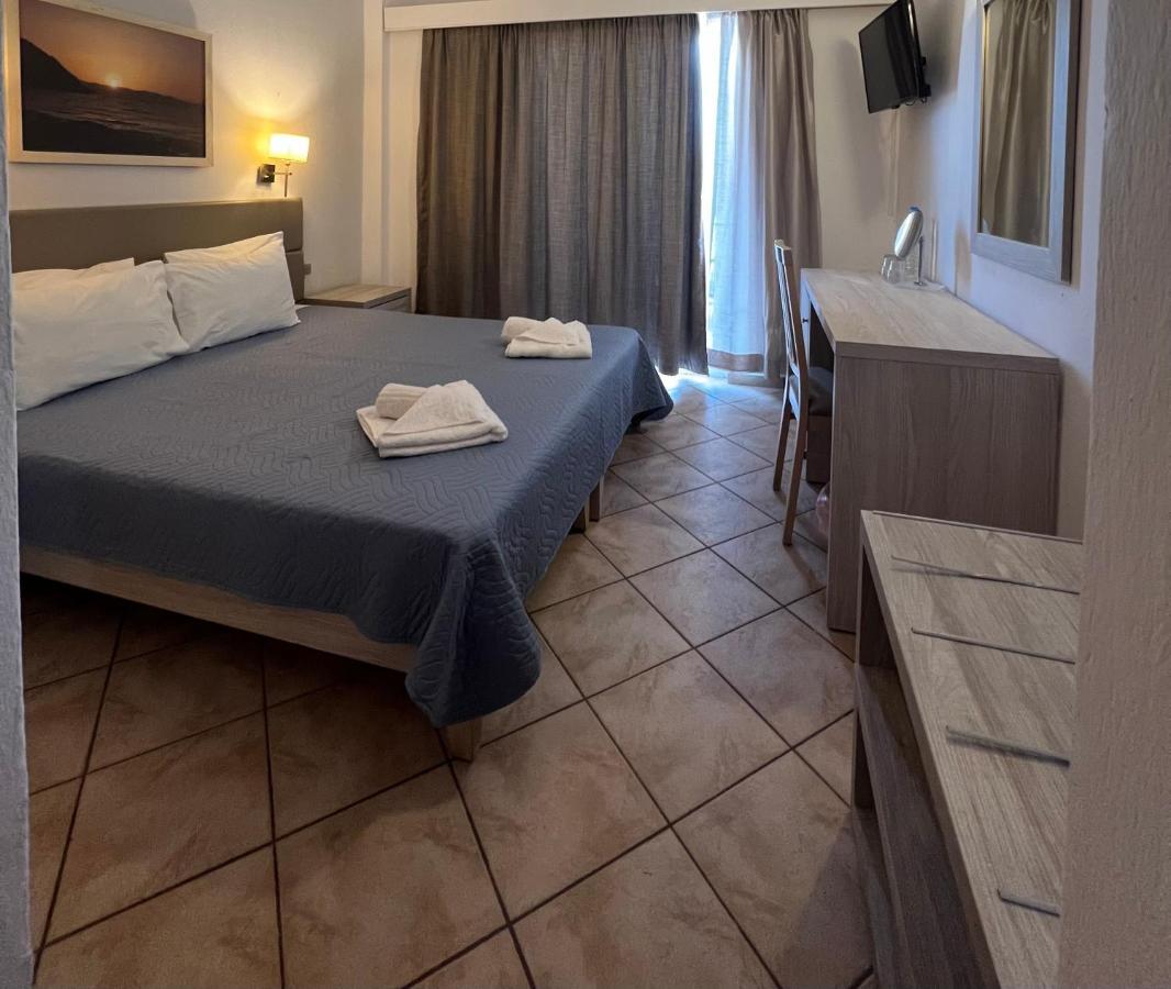 אלונדה Aristea Hotel מראה חיצוני תמונה