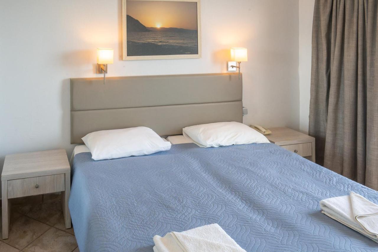 אלונדה Aristea Hotel מראה חיצוני תמונה